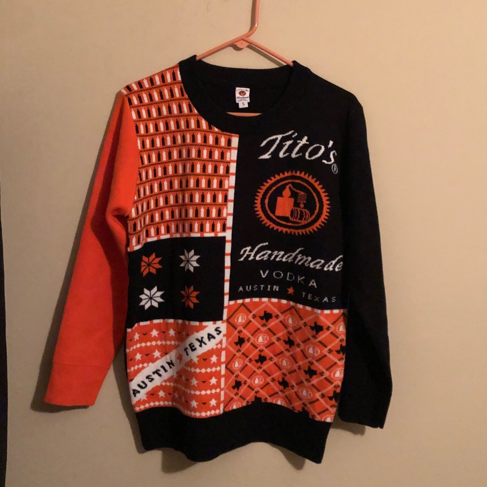 Tito’s Vodka Vintage Sweater Men’s Small